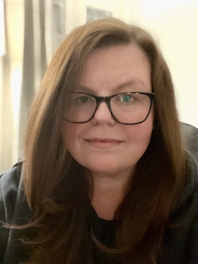 Headshot of Amanda Odum, host and creator of endless confetti